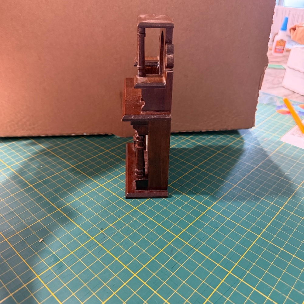 Victorian Dollhouse Miniature Mahogany Wooden Fireplace with Mirror. 1:12 scale - Picture 4 of 4